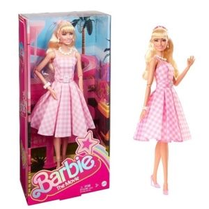 Barbie Movie!  Margot!   Brand New!